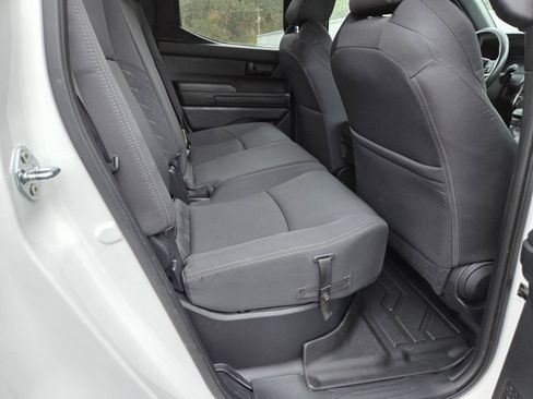 Used 2025 Toyota Tacoma SR5 AWD/4WD image 18