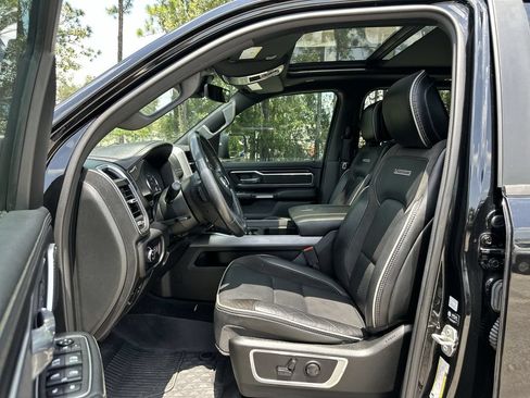 Used 2023 RAM 1500 Laramie AWD/4WD image 20