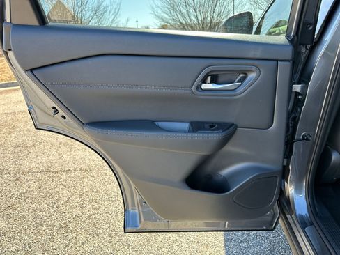 New 2026 Nissan Rogue SV image 22
