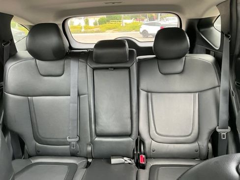 Used 2022 Hyundai Tucson Limited FWD image 18