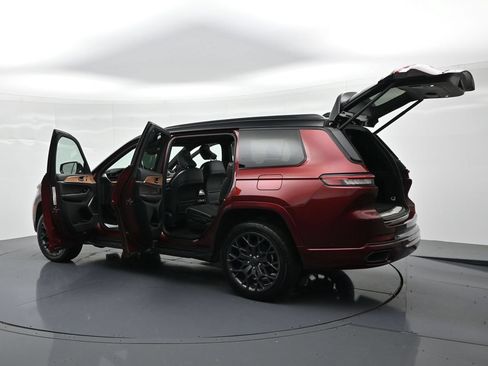 Used 2023 Jeep Grand Cherokee L Summit AWD/4WD image 27