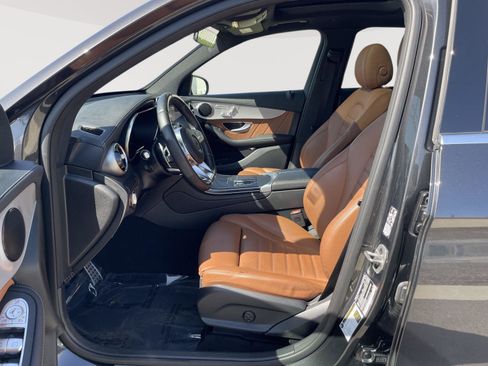 Used 2022 Mercedes-Benz GLC 43 AMG 4MATIC image 22