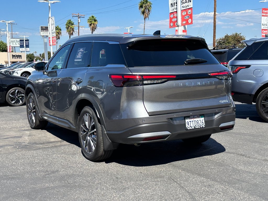 Certified 2027 INFINITI QX60 Luxe w/ Cargo Package FWD image 4
