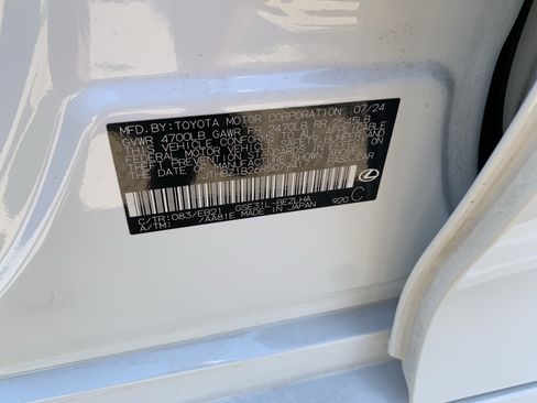 Used 2024 Lexus IS 350 F Sport RWD image 36