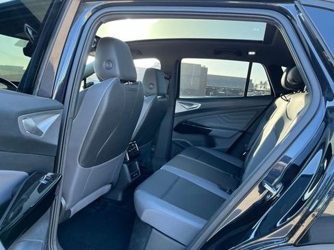 Used 2023 Volkswagen ID.4 Pro S RWD image 16