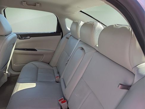 Used 2011 Chevrolet Impala LT w/ Luxury Edition Package image 10