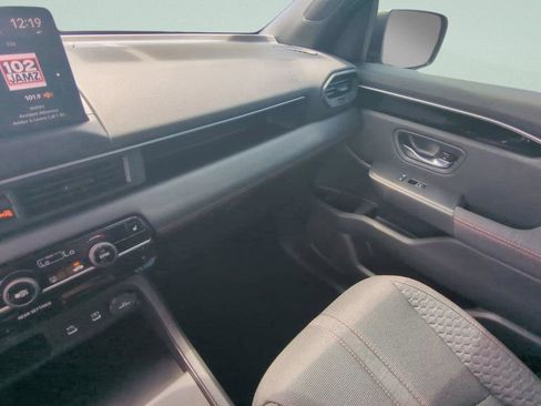 New 2026 Honda Pilot Sport image 18