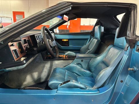 Used 1987 Chevrolet Corvette Convertible image 12