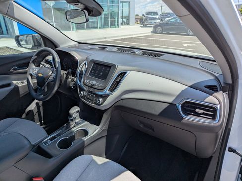 Used 2022 Chevrolet Equinox LS w/ LPO, Floor Liner Package AWD/4WD image 41