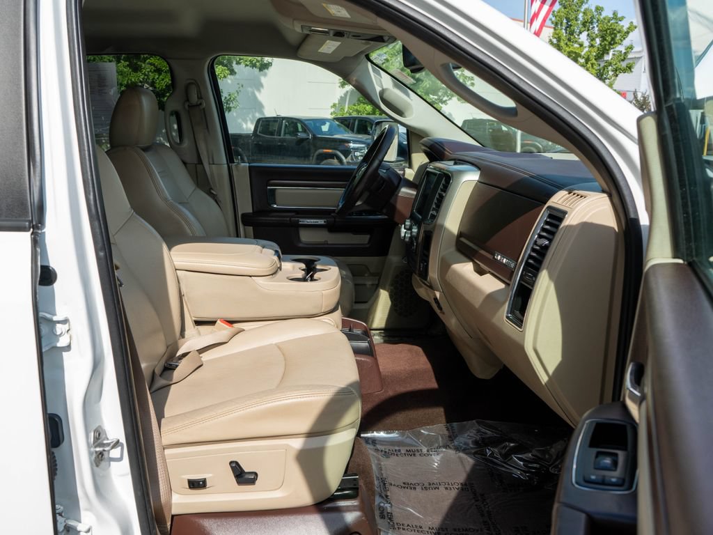 Used 2015 RAM 1500 Laramie w/ Convenience Group AWD/4WD image 10
