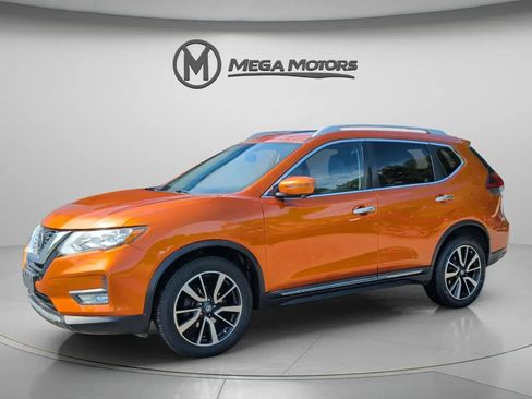 Used 2019 Nissan Rogue SL w/ Premium Package AWD/4WD image 2