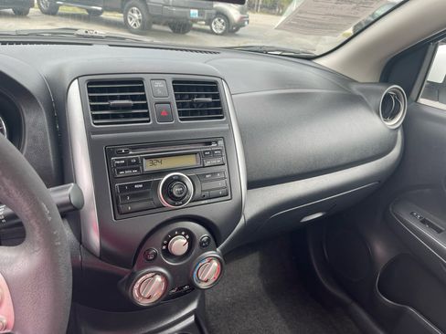 Used 2012 Nissan Versa SV image 13