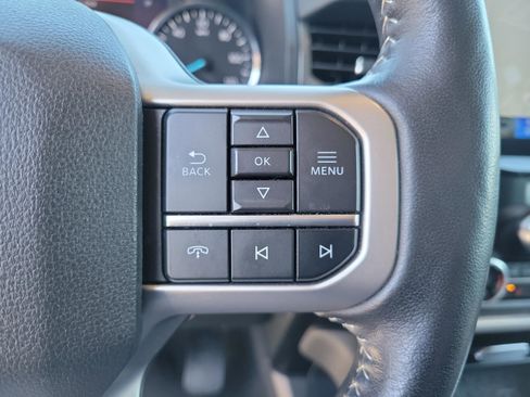 Used 2024 Ford Expedition Max XLT image 26