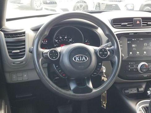 Used 2019 Kia Soul w/ Convenience Package image 11