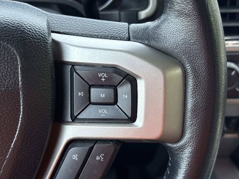 Used 2021 Ford F250 Lariat w/ Lariat Ultimate Package AWD/4WD image 21