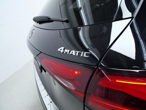Certified 2026 Mercedes-Benz GLC 300 4MATIC image 6