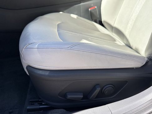 Used 2023 Hyundai Sonata Limited image 12