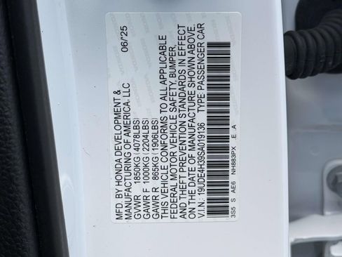 Certified 2025 Acura Integra A-Spec image 25