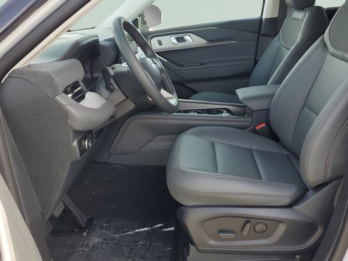 New 2026 Ford Explorer Active w/ Active Comfort Package AWD/4WD image 14