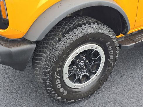 Used 2022 Ford Bronco Outer Banks w/ Sasquatch Package image 13