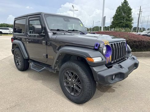 Used 2024 Jeep Wrangler Sport AWD/4WD image 3