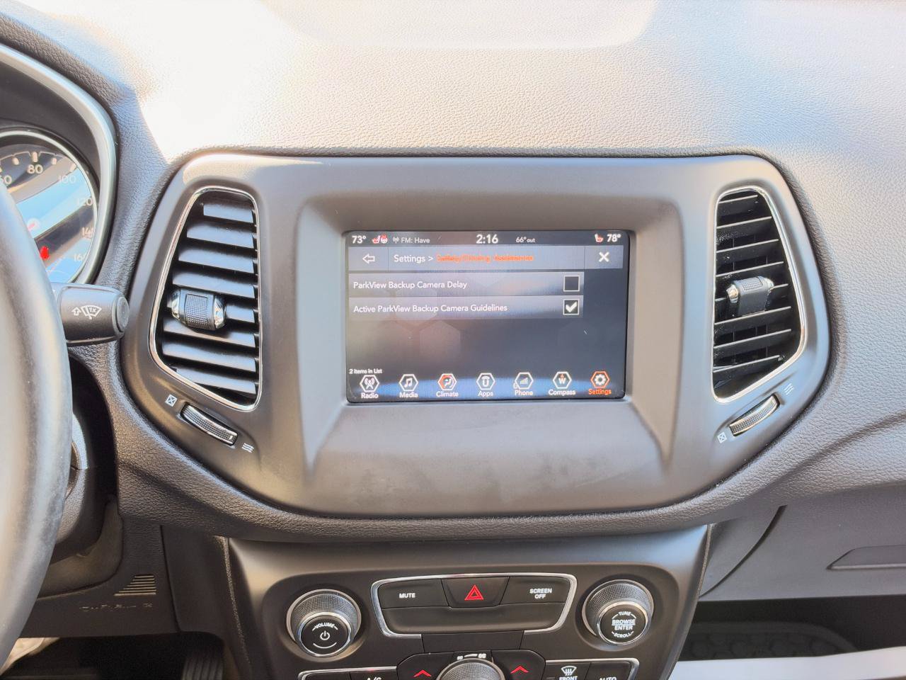 Used 2018 Jeep Compass Latitude w/ Popular Equipment Group AWD/4WD image 61