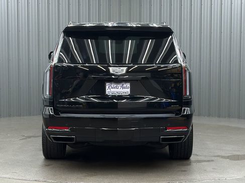 Used 2026 Cadillac Escalade Platinum Sport w/ LPO, ONYX Package image 4
