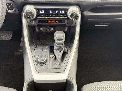 Used 2024 Toyota RAV4 XLE image 18