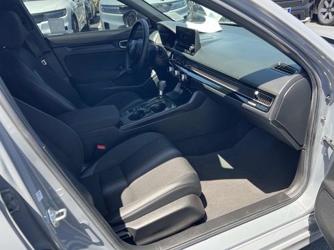 Certified 2025 Honda Civic Sport image 27