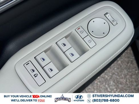 Certified 2025 Hyundai Santa Fe SEL image 29