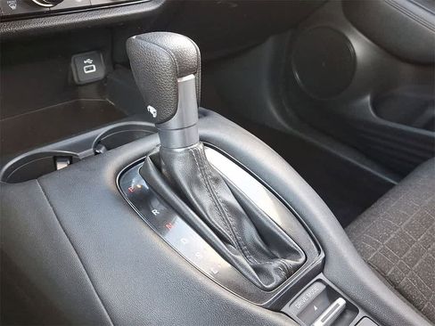 Certified 2023 Honda HR-V LX image 12