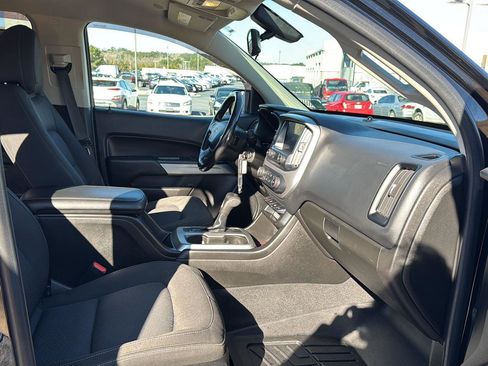 Used 2020 Chevrolet Colorado LT image 10