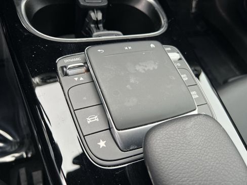Used 2023 Mercedes-Benz CLA 250 4MATIC image 29