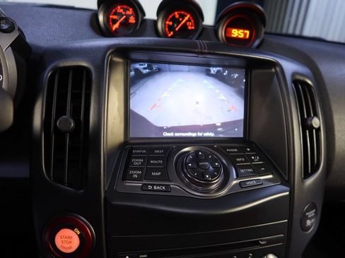 Used 2016 Nissan 370Z NISMO image 23