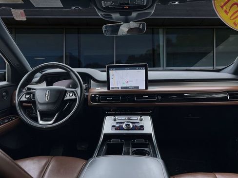 Used 2021 Lincoln Aviator Reserve w/ Elements Package Plus image 10