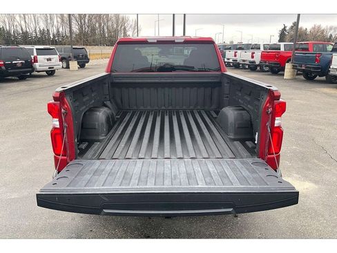 Used 2022 Chevrolet Silverado 1500 RST w/ Z71 Off-Road Package AWD/4WD image 10