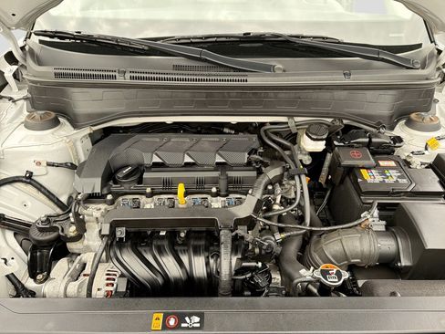 Certified 2023 Hyundai Venue SE FWD image 11