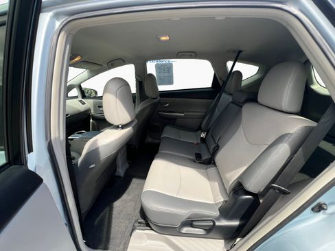 Used 2015 Toyota Prius V FWD image 10