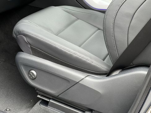 New 2026 Mercedes-Benz GLE 450 4MATIC Coupe image 12