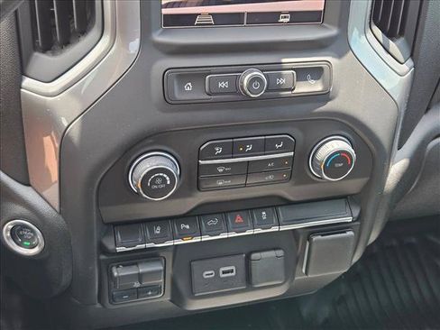 Used 2025 Chevrolet Silverado 2500 W/T w/ WT/CX Safety Package AWD/4WD image 13