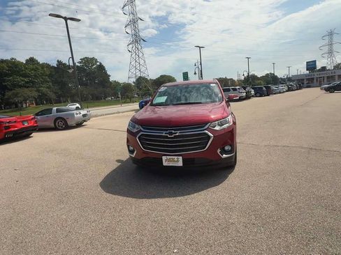 Certified 2021 Chevrolet Traverse LT w/ LPO, Floor Liner Package AWD/4WD image 3