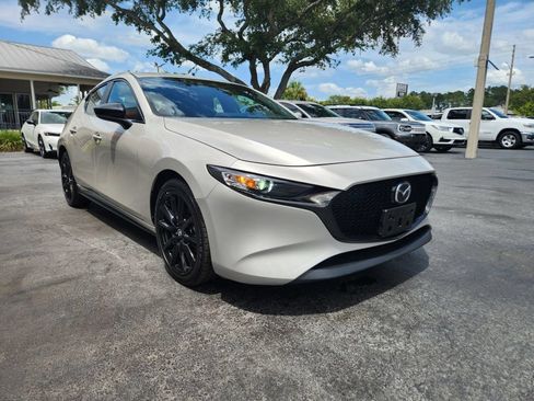 Used 2024 MAZDA MAZDA3 s FWD image 7