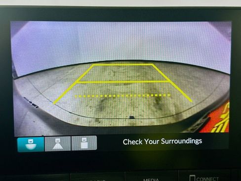 Used 2023 Honda HR-V LX image 18