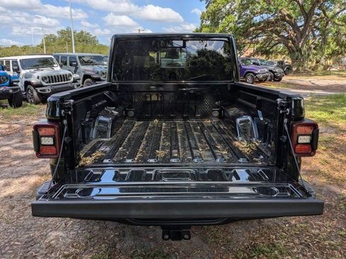 New 2026 Jeep Gladiator Mojave AWD/4WD image 11