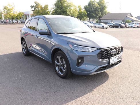Used 2024 Ford Escape ST-Line Select AWD/4WD image 3