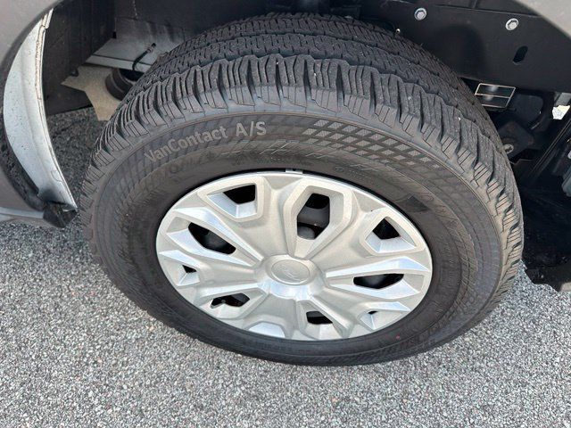 Used 2023 Ford E-Transit Medium Roof RWD image 8