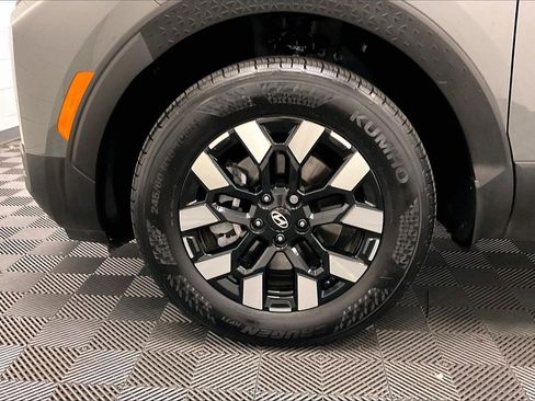 Certified 2025 Hyundai Santa Cruz SEL image 8
