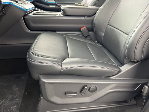 New 2026 Ford Expedition Max Platinum w/ Driver's Package image 23