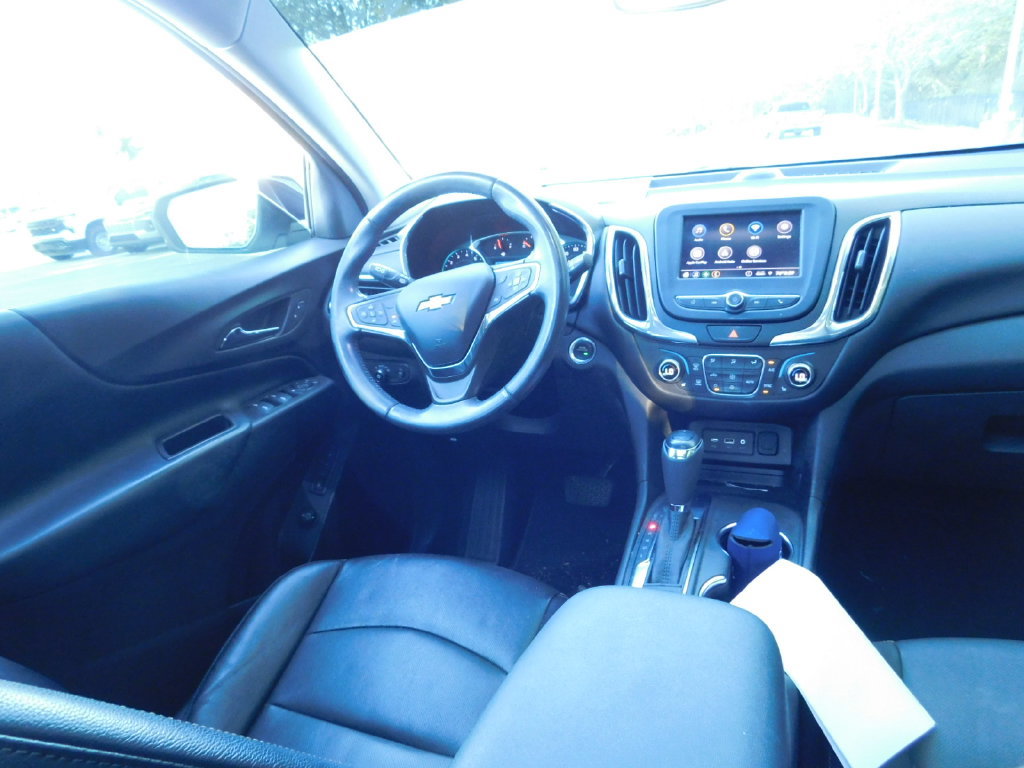 Used 2020 Chevrolet Equinox LT w/ Sport Edition FWD image 7