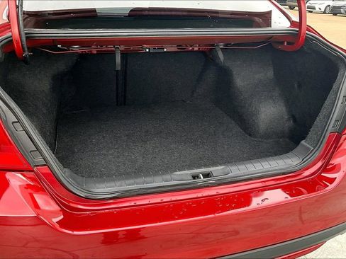 Used 2016 Nissan Altima 2.5 SR w/ LED Appearance Package image 21